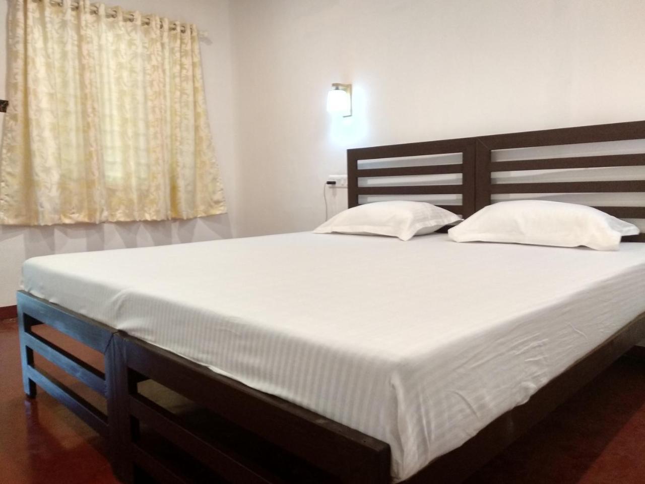 Marari Adonis Beach Villa Марарікулем Екстер'єр фото